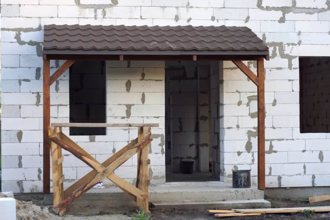 Czy nadzór budowlany może zmusić do remontu? Poznaj swoje prawa i obowiązki