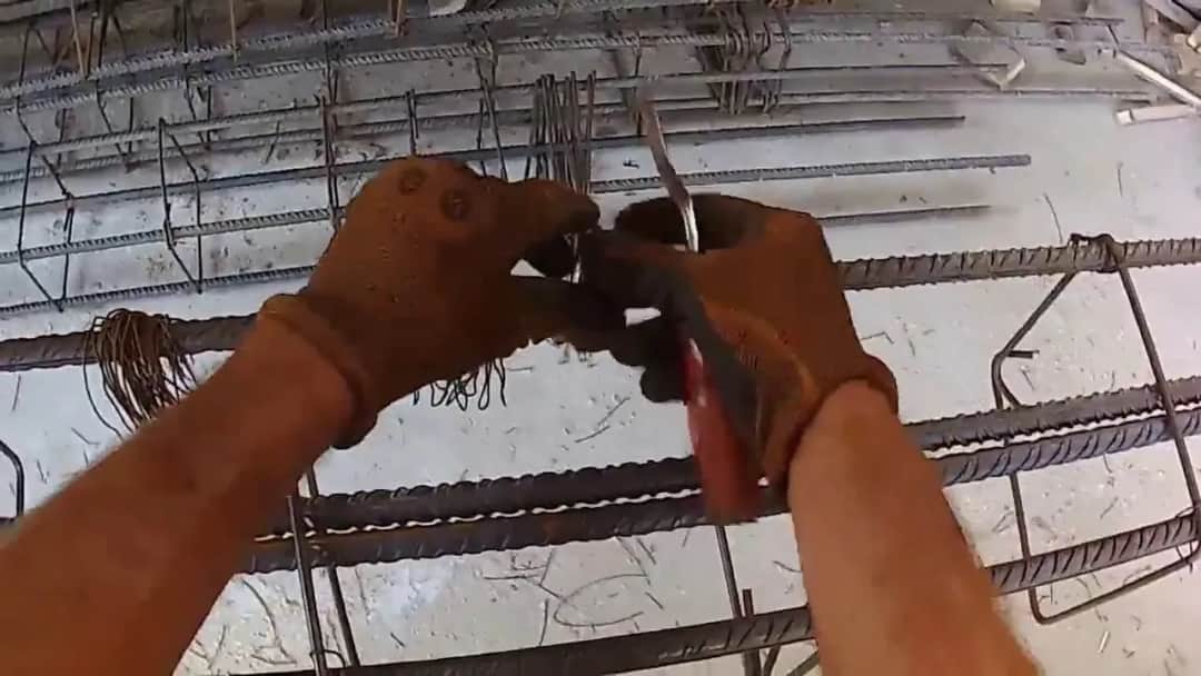 Jak wiązać zbrojenie: unikaj najczęstszych błędów w budowie